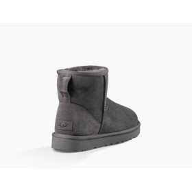 UGG CLASSIC MINI II STIVALI 2