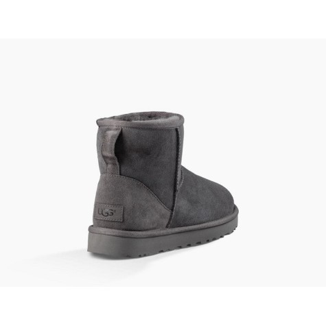 UGG CLASSIC MINI II STIVALI
